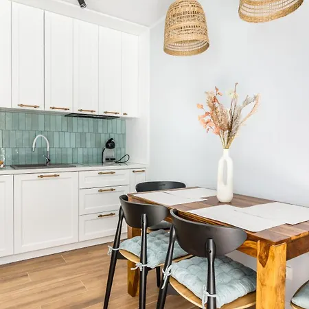 Park Ii Blisko Plazy Piamola * סטגנה